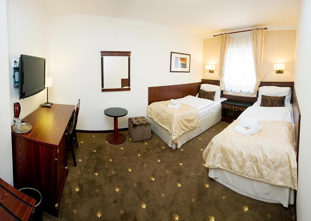 Hotel & Apartments U Cerneho Orla Trebic Phòng bức ảnh