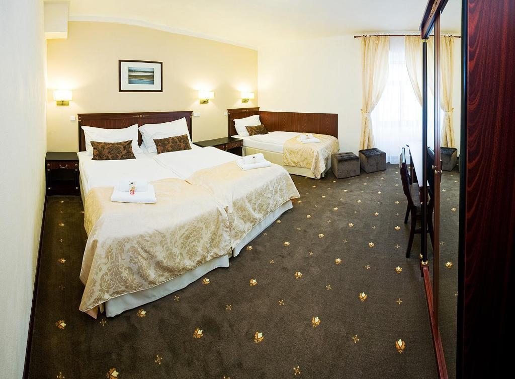 Hotel & Apartments U Cerneho Orla Trebic Phòng bức ảnh